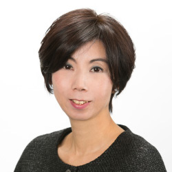 山岡まさえ